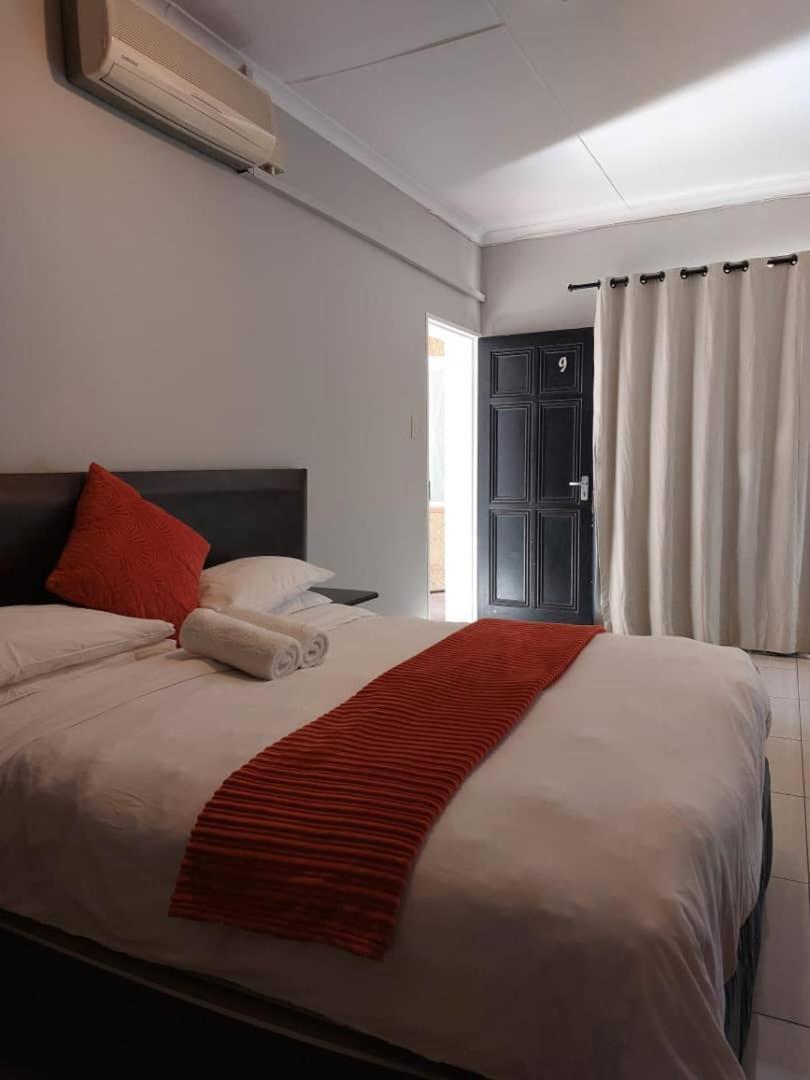 Ethithiya Boutique Guesthouse Windhoek Eksteriør billede